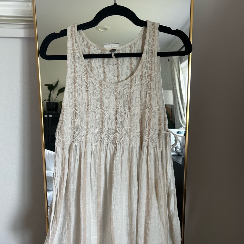Free People White Sleeveless Smocked Tie-Side Cover Up - Picture 4 of 5